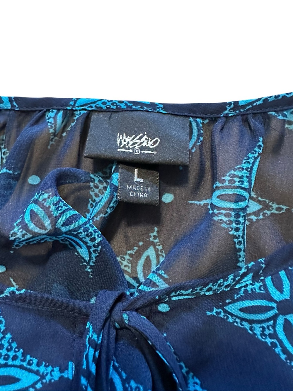 Mossimo Supply Co. Geometric Blouse Womens size Large - Picture 3 of 3